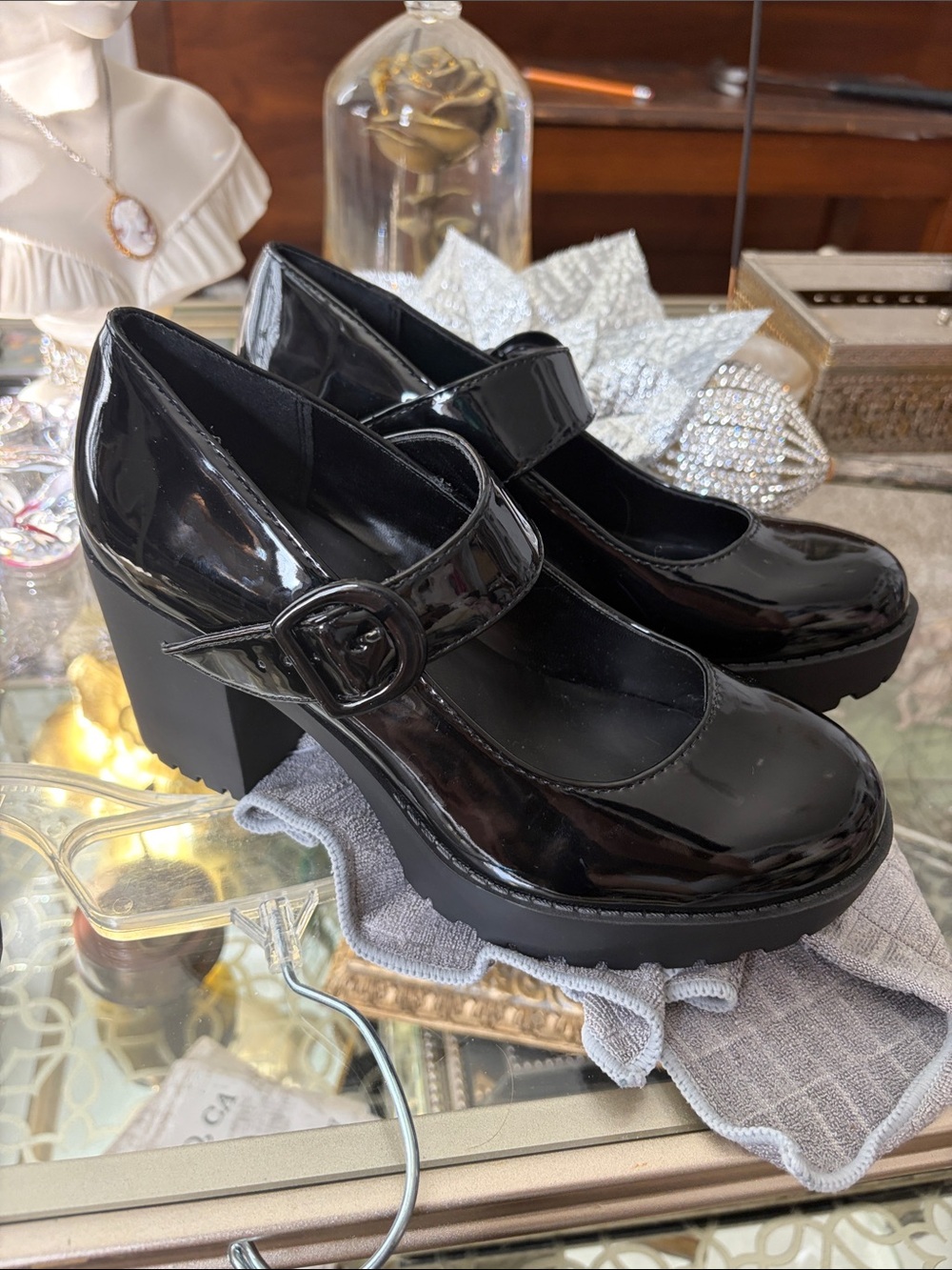 Soda Black Patent Mary Jane Block Heel Shoes